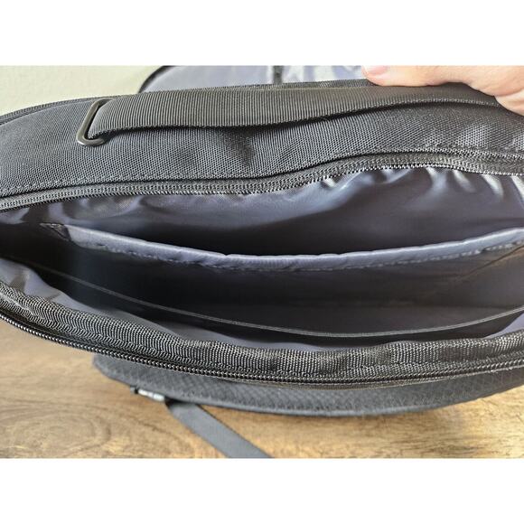 OGIO Black Lucid Carry-On Commuter Backpack Laptop with many Sleeve Pockets - Picture 8 of 12